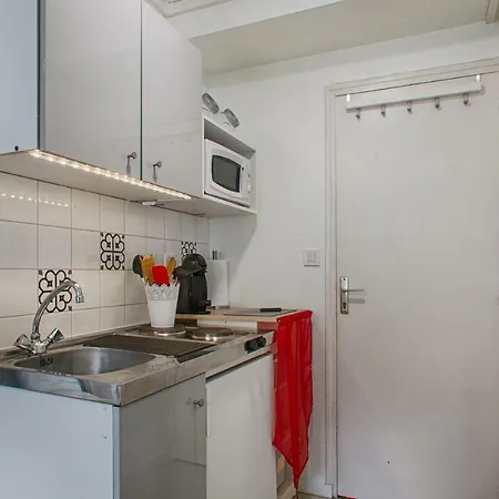 Cosy + Hyper-centre + Netflix *